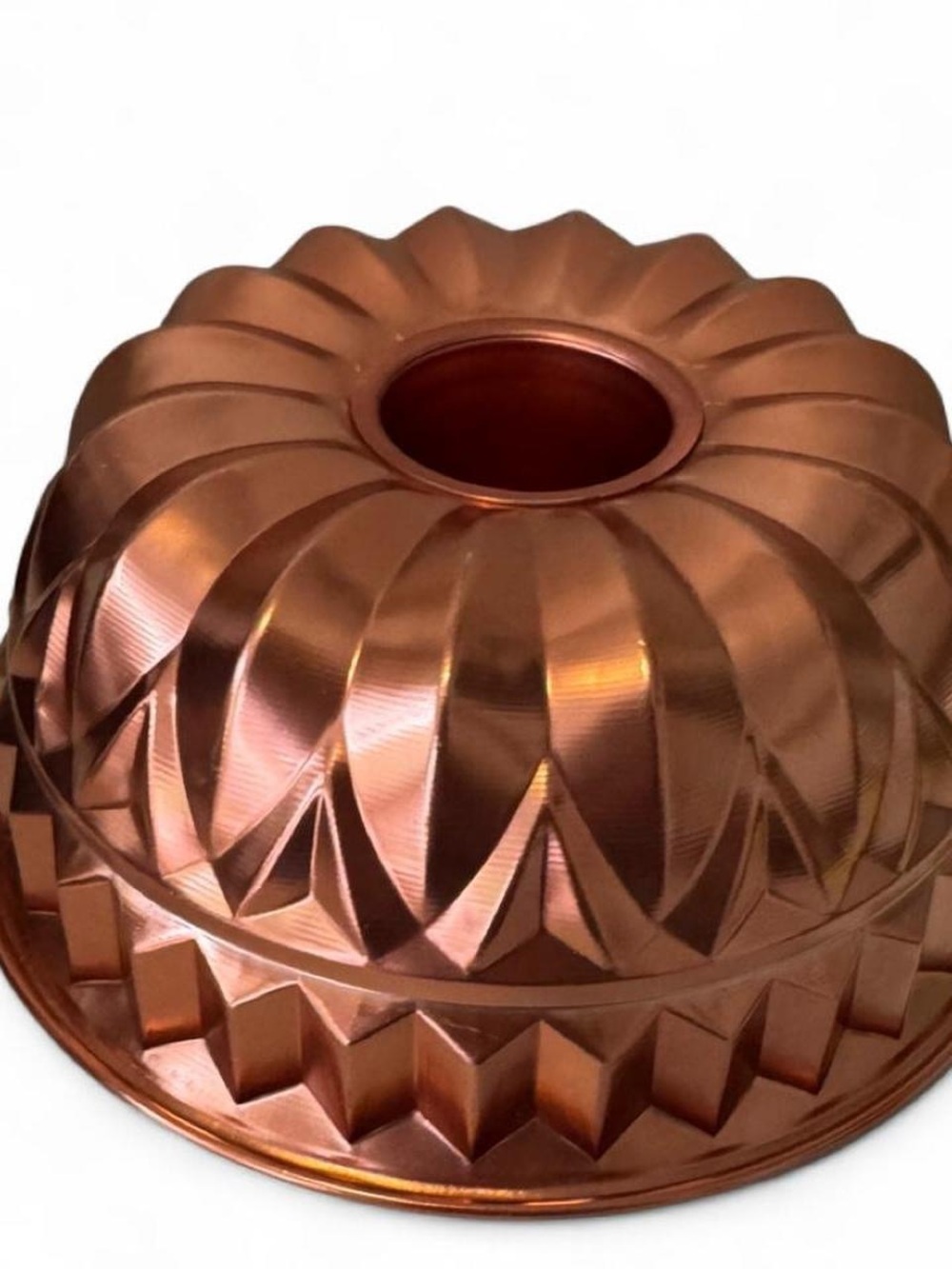 Copper Bundt Cake Pan - Classic Decorative Mold